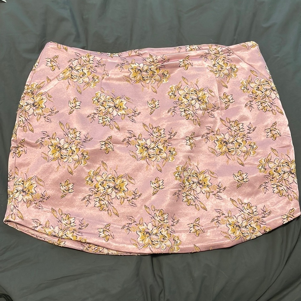 Free People pink embroidered mini skirt - Sz 0 - Picture 6 of 8